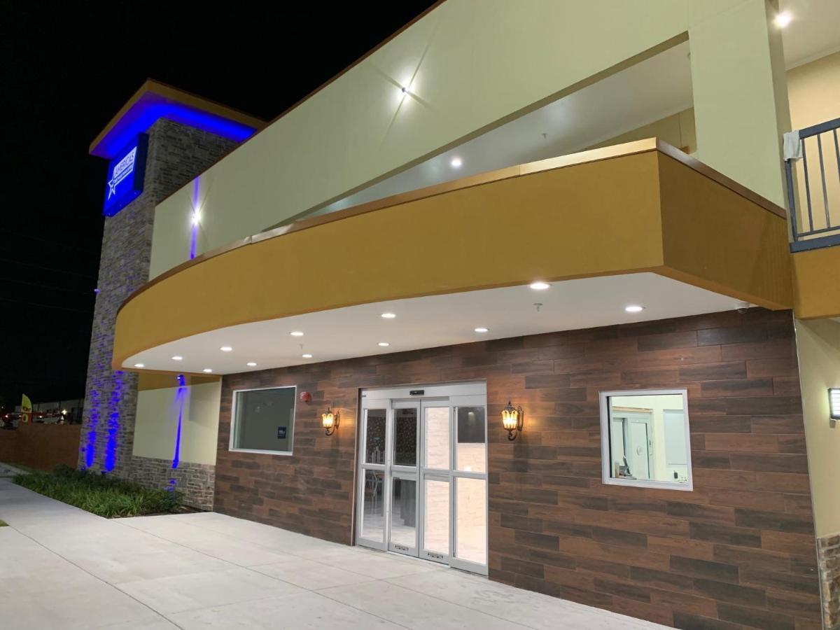 Americas Best Value Inn & Suites Houston At Hwy 6 Exterior photo