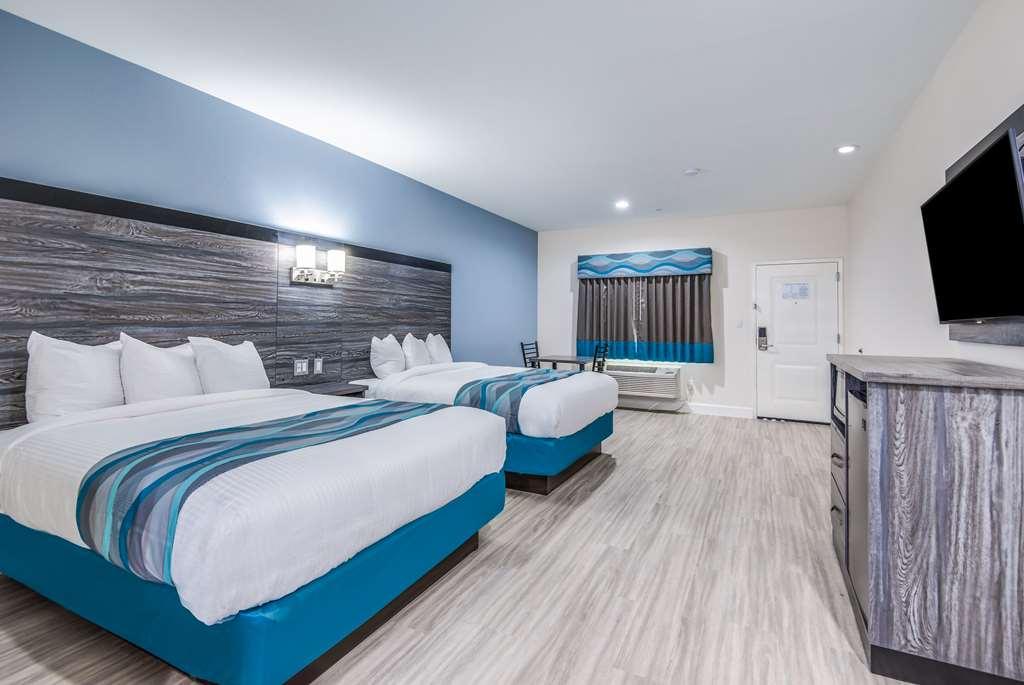 Americas Best Value Inn & Suites Houston At Hwy 6 Room photo